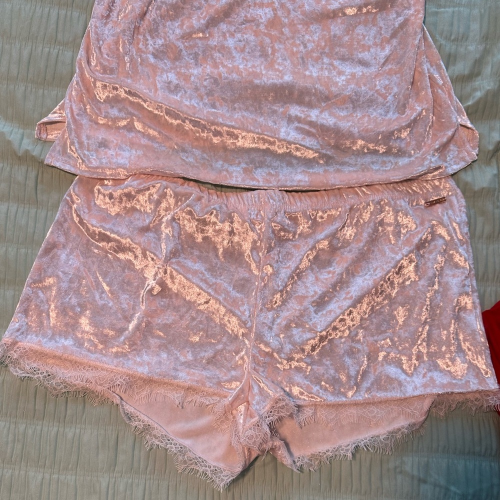 Danskin Sleep Set - Picture 3 of 3